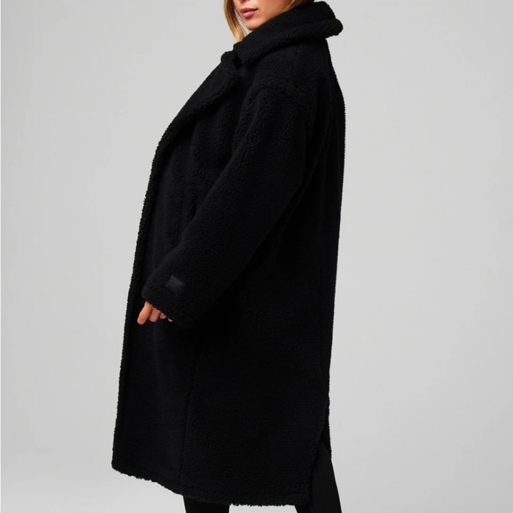 Fabletics Black Teddy Jacket - Picture 2 of 6